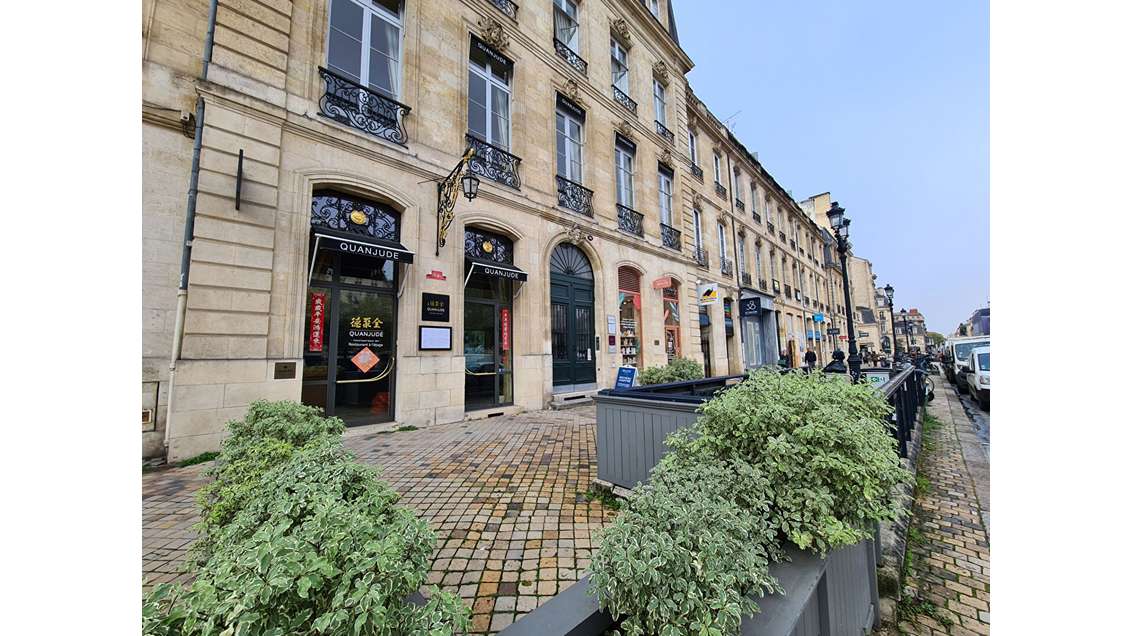 Bureaux 181m² RDC à louer allées Tourny à Bordeaux