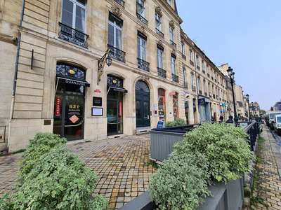 Bureaux 181m² RDC à louer allées Tourny à Bordeaux