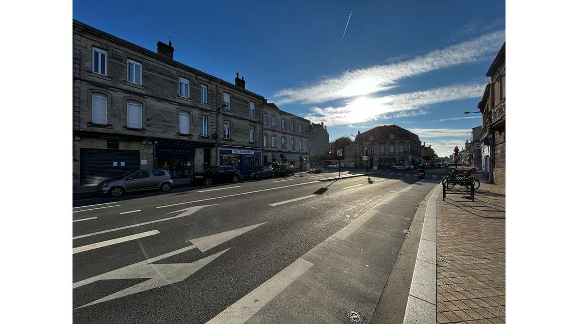 A louer local commercial 28m² à Bordeaux Pessac