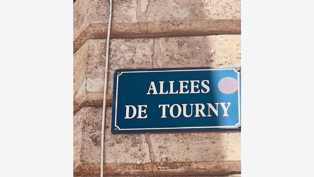 Loue local commercial 110m² Bordeaux allées Toury