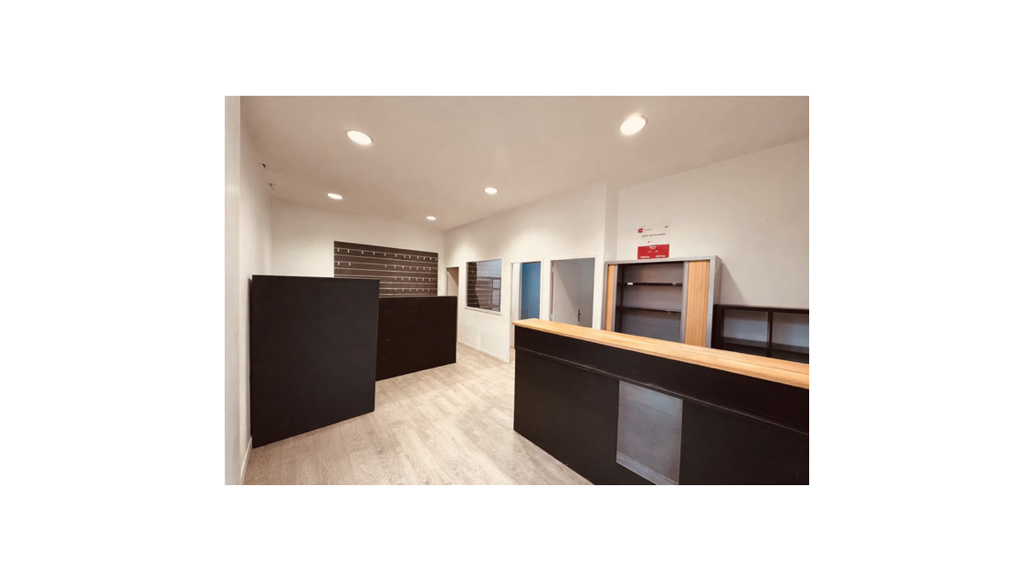 A louer local commercial 40m² à Bordeaux Barrière