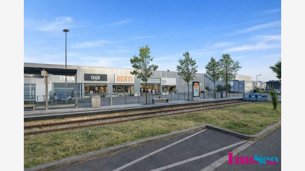 Local équipé escape game 280m² à louer à Bordeaux