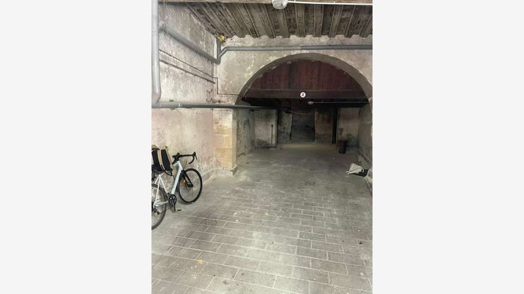 Vente garage cellier cave à Bordeaux St Paul