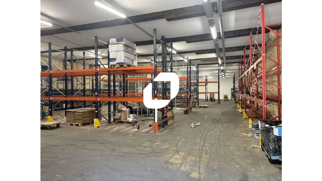 A louer Local commercial 713m² Bordeaux