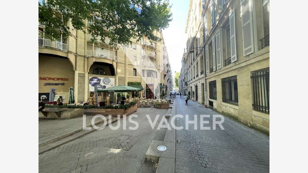 Location pure local de 76m² à Bordeaux Pey Berland