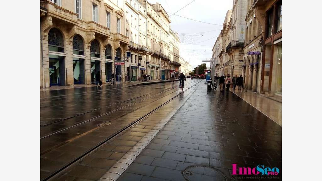 Local commercial 30m² à louer à Bordeaux centre