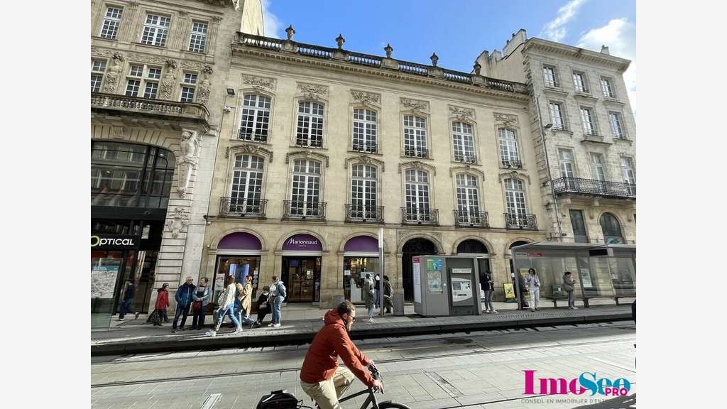 Local commercial 30m² à louer à Bordeaux centre