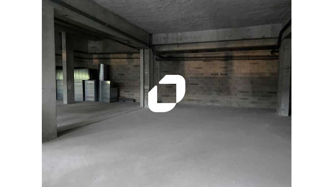 A louer Local commercial 254m² Bordeaux