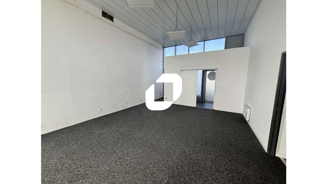A louer Local commercial 65m² Bordeaux