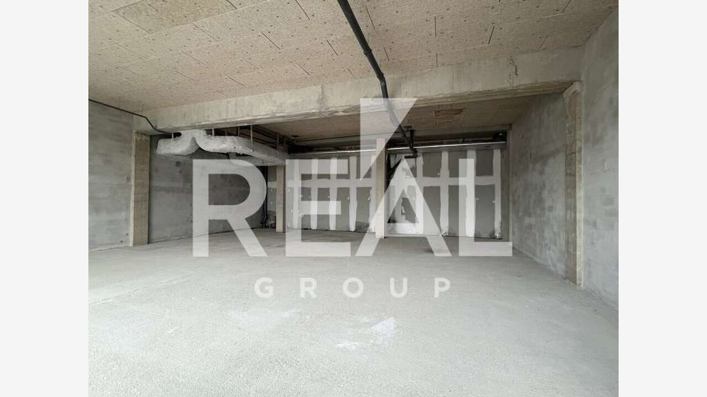 Location local de 216m² à Bordeaux Bassins à Flot