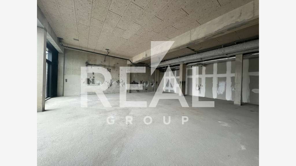 Location local de 216m² à Bordeaux Bassins à Flot