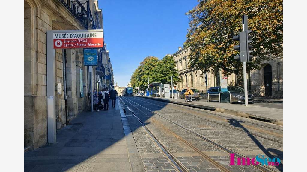 Loue local commercial 120m² Bordeaux axe passant
