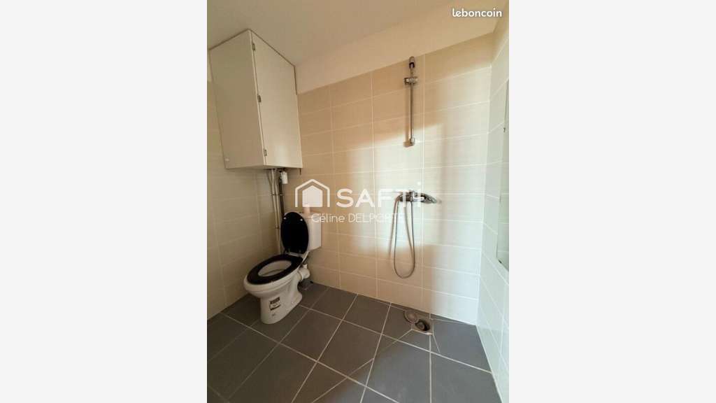 A louer local sécurisé 240m² empl premium Bordeaux