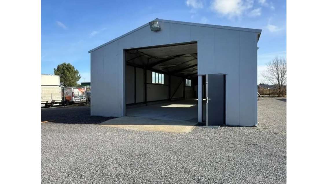 LOCAL D'ACTIVITÉ DE 240 m² SÉCURISÉ