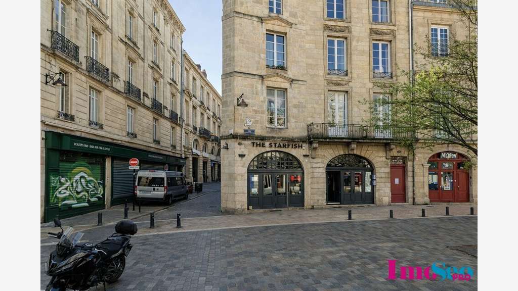 Local commercial 155m² à louer à Bordeaux St Paul