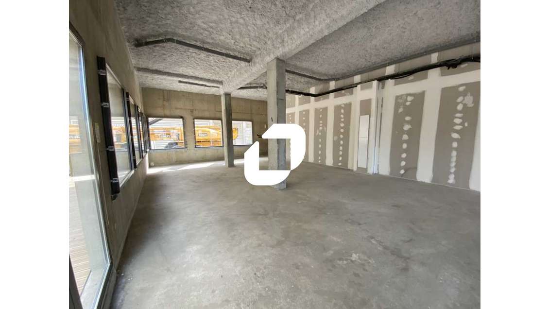 A louer Local commercial 126m² Bordeaux