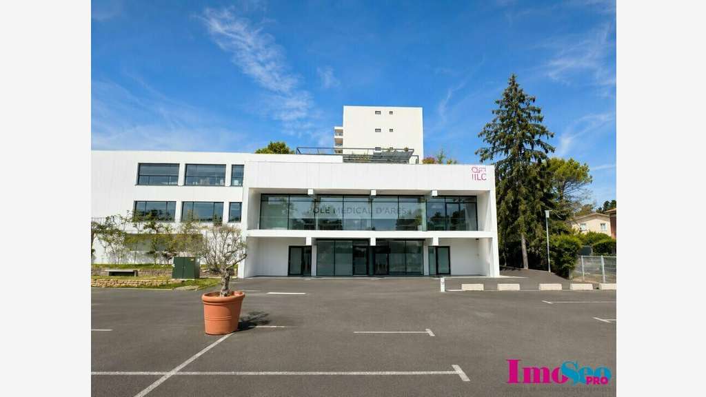Location local commercial 150m² Bordeaux Caudéran