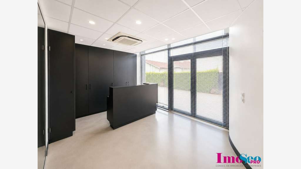 Local commercial 510m² à louer Bordeaux Cauderan
