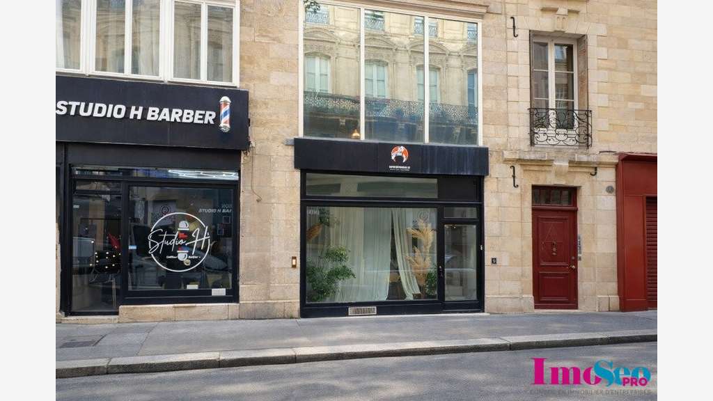 Loue local commercial 100m² Bordeaux Victor Hugo