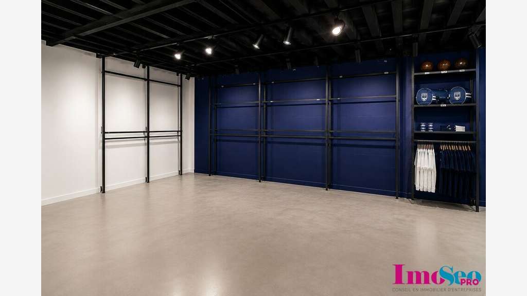 Local commercial 200m² à louer à Bordeaux