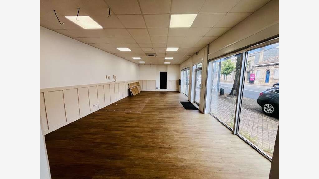 Murs-BORDEAUX (33000)-300 m²
