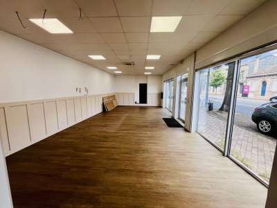 Murs-BORDEAUX (33000)-300 m²