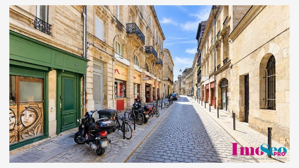 Local commercial 155m² à louer à Bordeaux St Paul