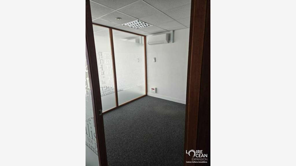 A louer local commercial de 84m² en RDC dans le 44