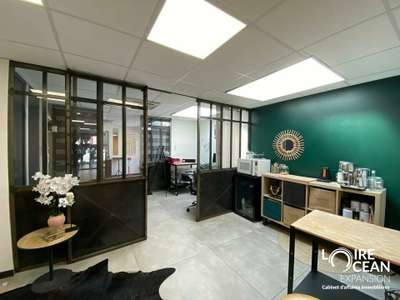 Location local commercial 70m² centre Bouguenais