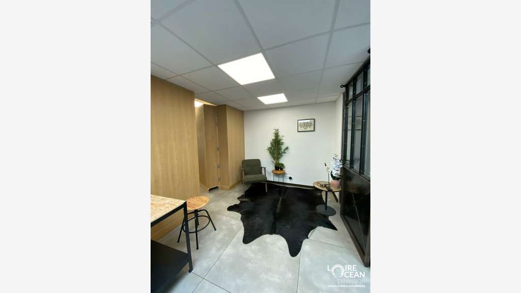 Location local commercial 70m² centre Bouguenais