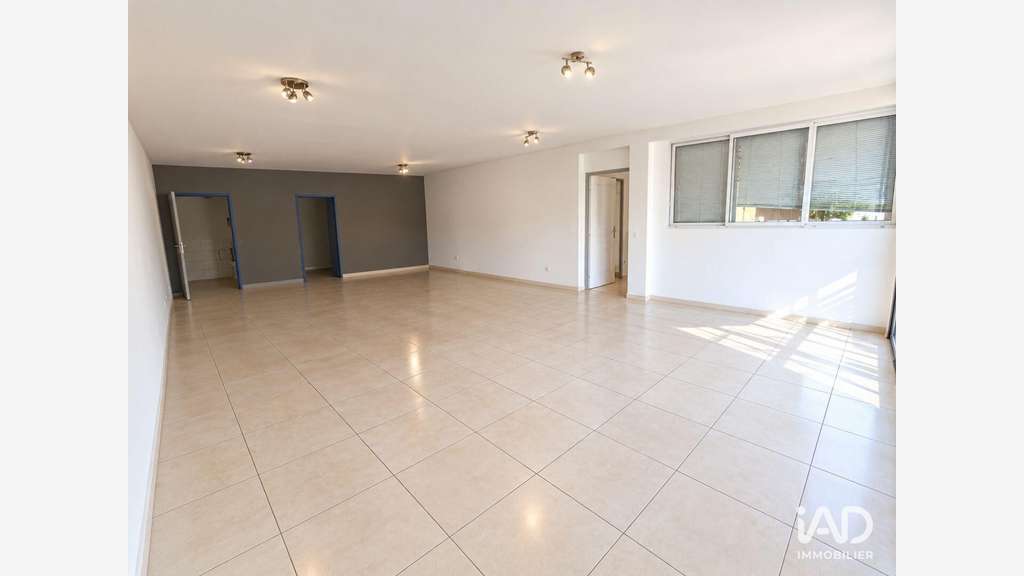 A louer ensemble immobilier 446m² à Bouloc