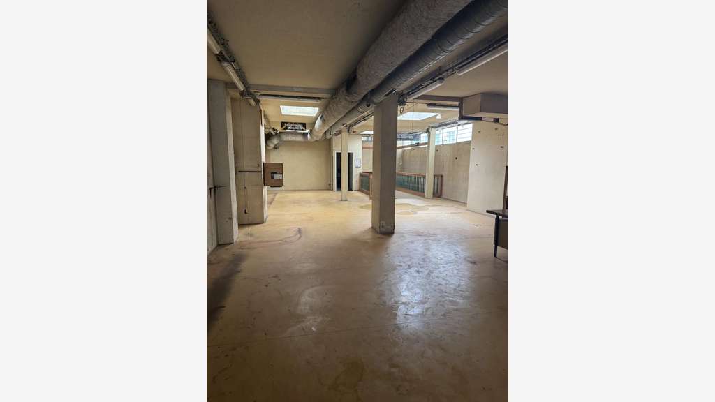 Location pure 520m² Ave Edouard Vaillant Boulogne