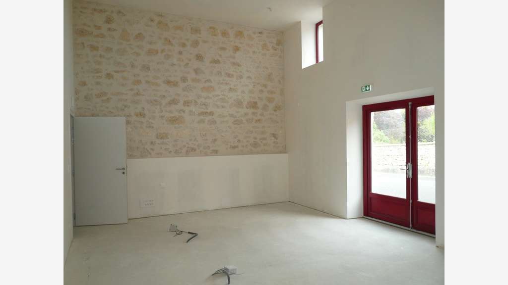 A louer local boulangerie rénové à Bourg-Charente