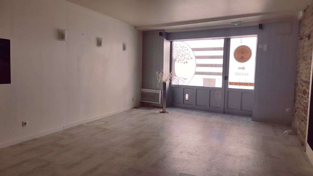 Location local 76m² proche centre Bourg-en-Bresse