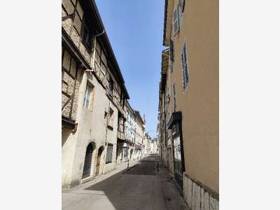 Location local commercial 110m² à Bourg en Bresse