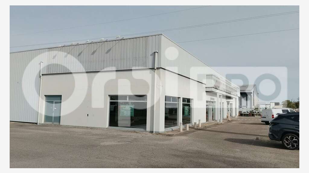 LOCAL COMMERCIAL à louer dans le 01