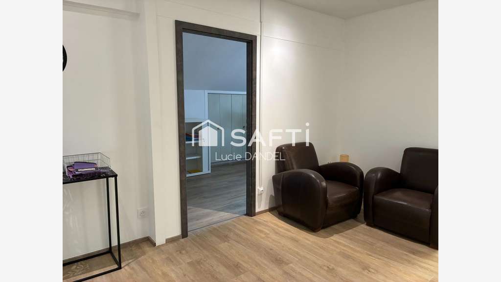 Bureau à louer de 158m²