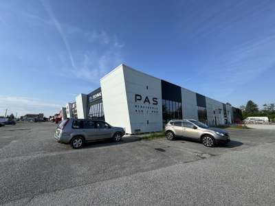 Local 490m² à louer au nord de Bourg-lès-Valence