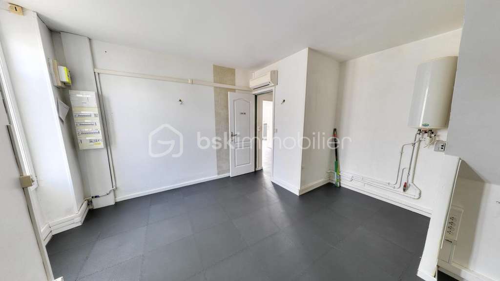 À louer local commercial bureaux 74m² à Bourges