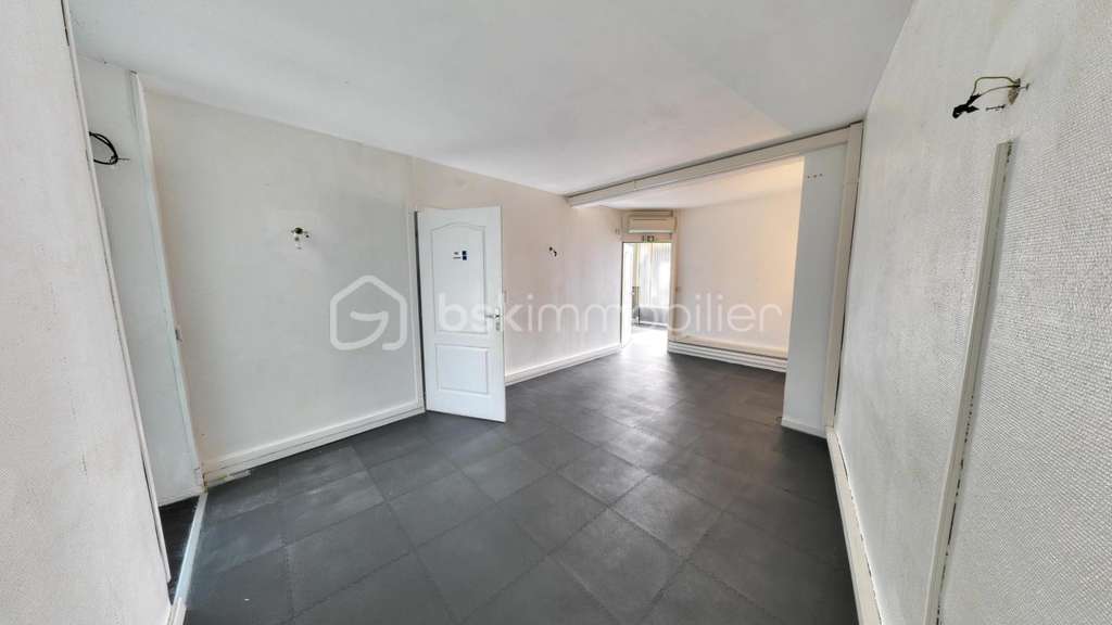 À louer local commercial bureaux 74m² à Bourges