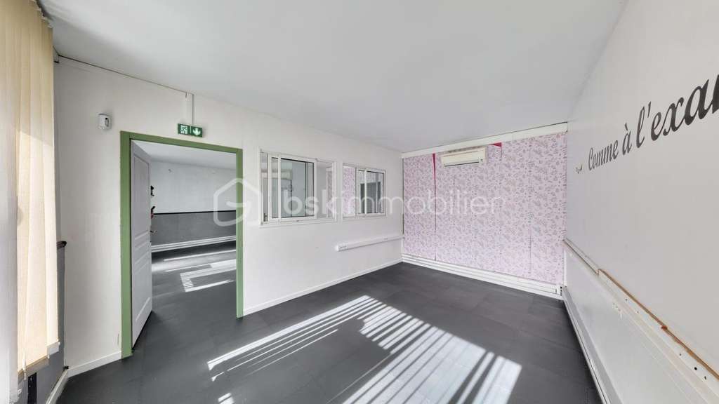 À louer local commercial bureaux 74m² à Bourges
