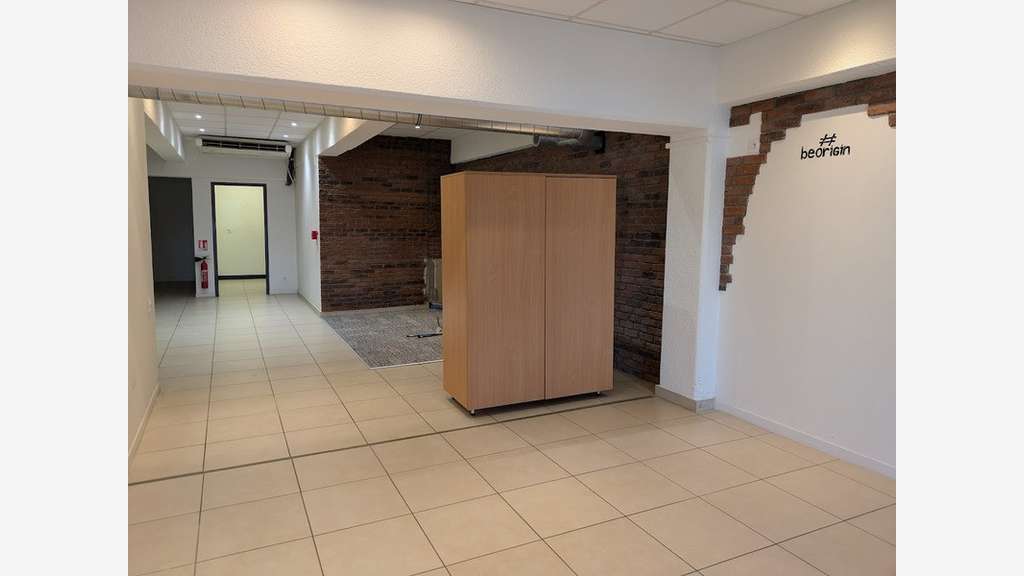 A louer local 75m² centre ville Bourgoin-Jallieu