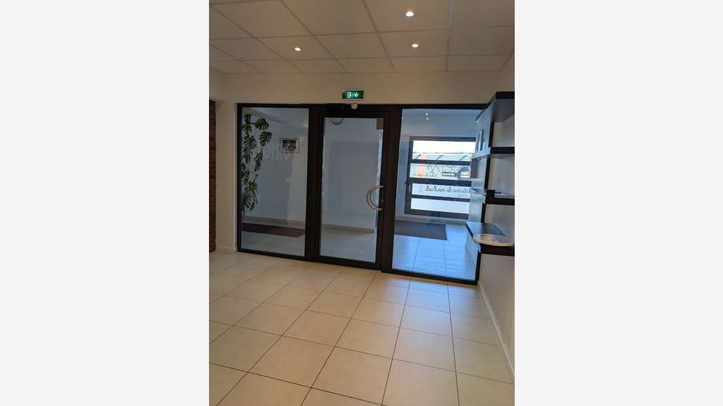 A louer local 75m² centre ville Bourgoin-Jallieu