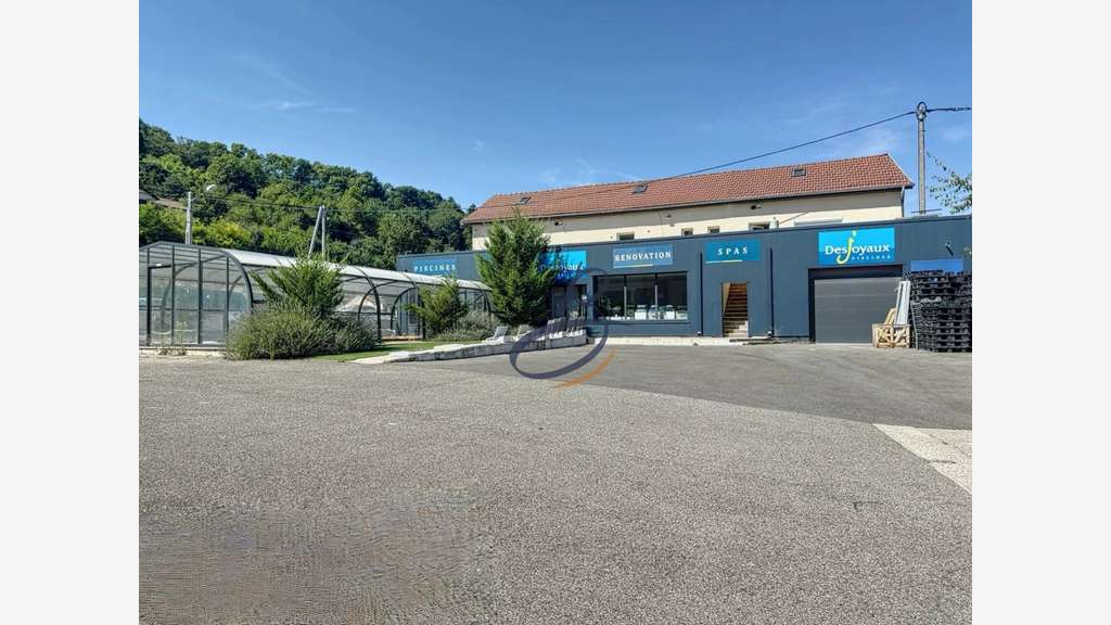 A louer local premium 210m² à Bourgoin-Jallieu