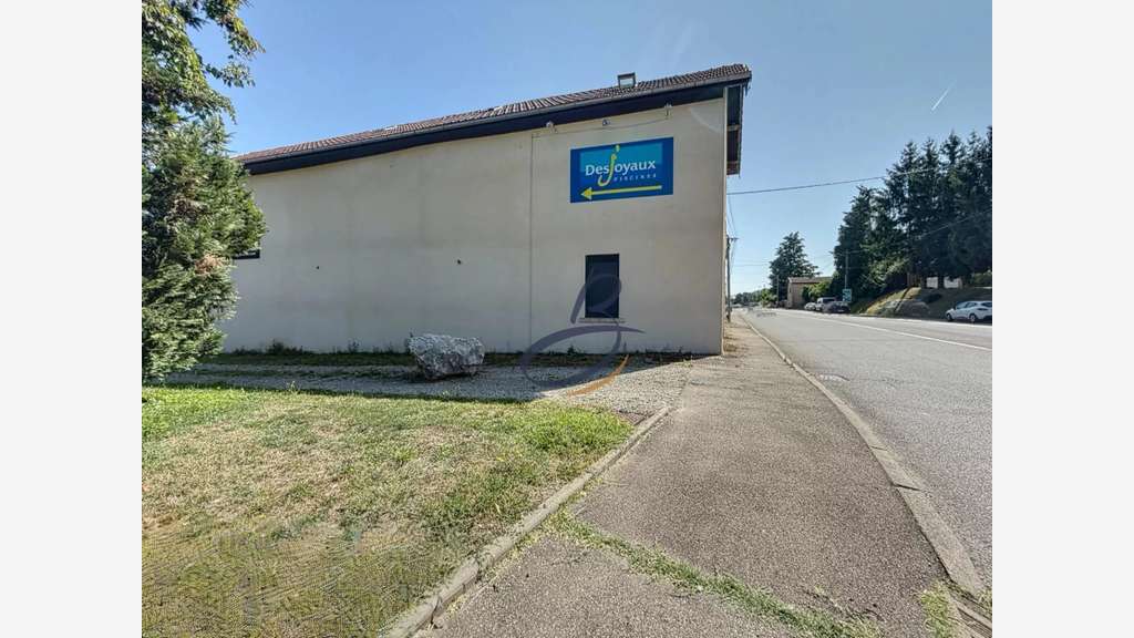 A louer local premium 210m² à Bourgoin-Jallieu