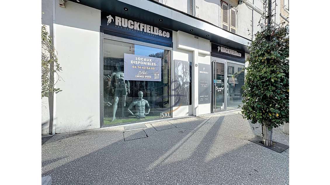 Superbe boutique à louer hyper centre Bourgoin