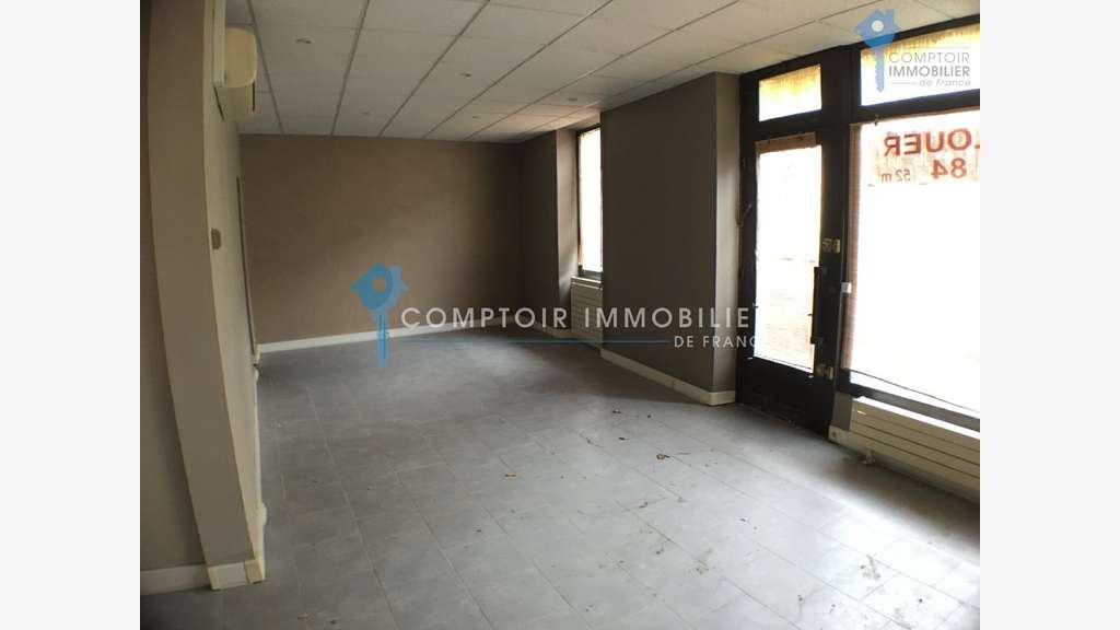 A louer local commercial 50m² centre de Boutigny