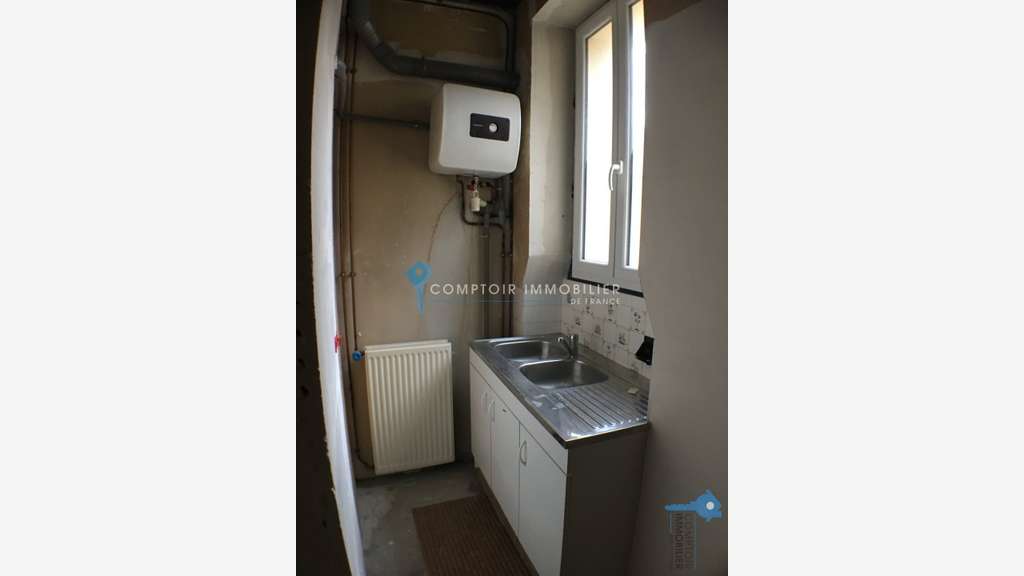 A louer local commercial 50m² centre de Boutigny