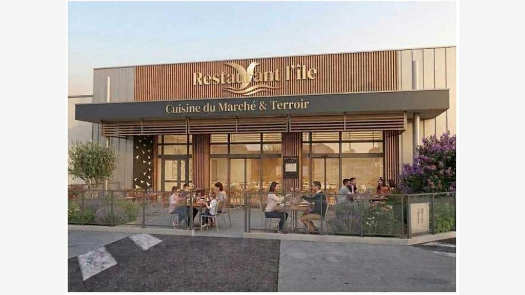 Local commercial 449m² à louer à Bressuire centre
