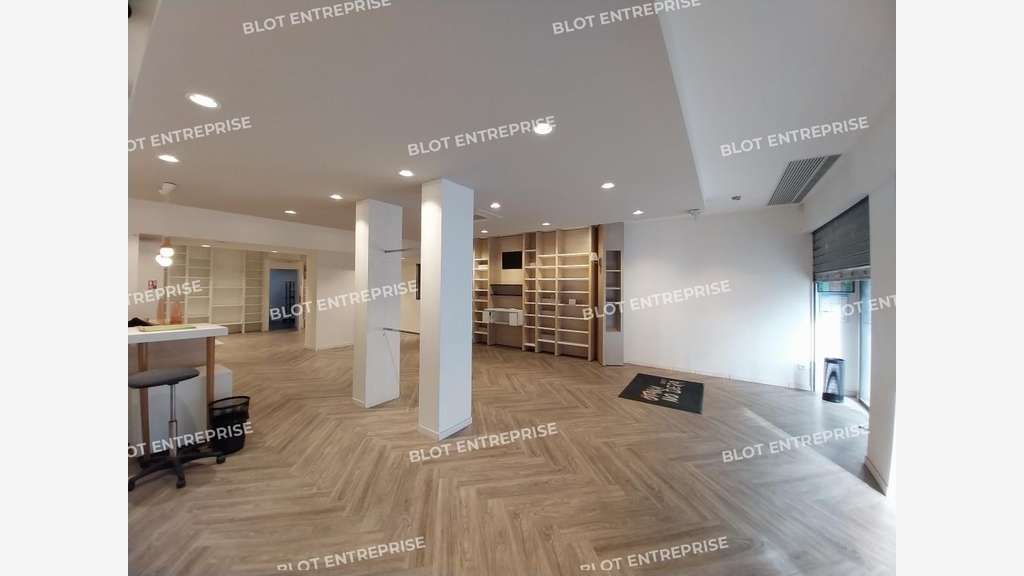 A louer local commercial 175m² empl premium Brest